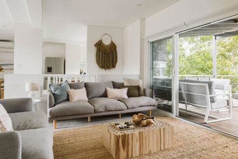 Shoreline - Foster Accommodation 0