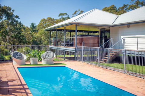 Shumadia I Private Properties - Foster Accommodation 2