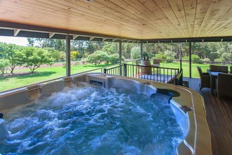 Shumadia I Private Properties - Foster Accommodation 3