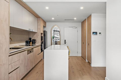 Sky Luxury Inc With Pool Gym Wifi - Foster Accommodation 1