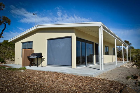 Beachside - Foster Accommodation 2