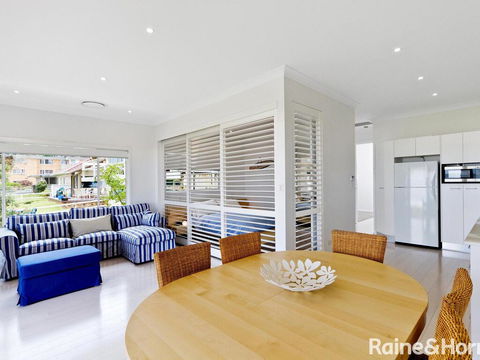 Beachside Bungalow #4 - 4/139 Avoca Drive, Avoca Beach - Foster Accommodation 1