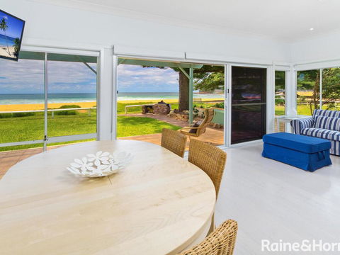 Beachside Bungalow #4 - 4/139 Avoca Drive, Avoca Beach - Foster Accommodation 0