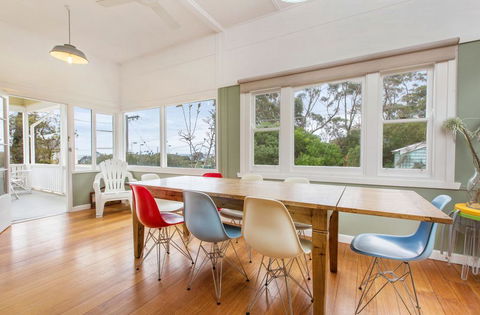 BEACHSIDE GETAWAY - DROMANA - Foster Accommodation 2