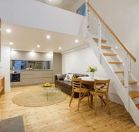 Beachside luxury loft apartment - Foster Accommodation