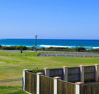 Beachside Retreat - Foster Accommodation