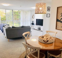 Beachy Bright and the Best Location on the GC - Foster Accommodation