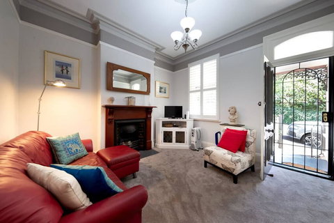 Beautiful Modern Historic Home Near Sydney Harbour - Foster Accommodation 1