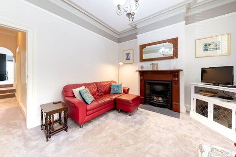 Beautiful Modern Historic Home Near Sydney Harbour - Foster Accommodation 2