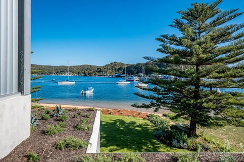 Beauty On Booker Bay - Foster Accommodation 1