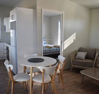 Bega Caravan Park - Foster Accommodation