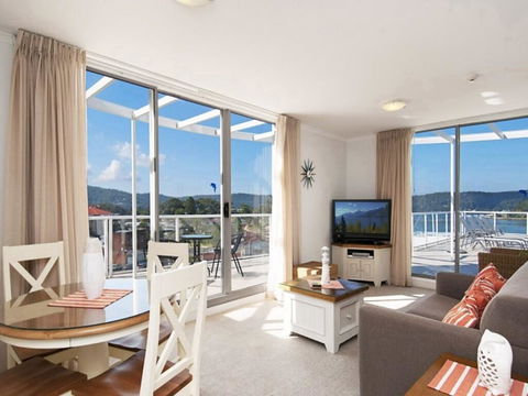 Bella Mare - 2 Bedroom Ocean View Terrace Apt - Foster Accommodation 0