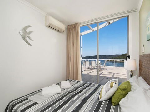 Bella Mare - 2 Bedroom Ocean View Terrace Apt - Foster Accommodation 3