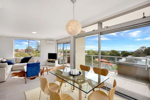 BELLEVUE BELLE - Hosted By: L'Abode Accommodation - Foster Accommodation 1