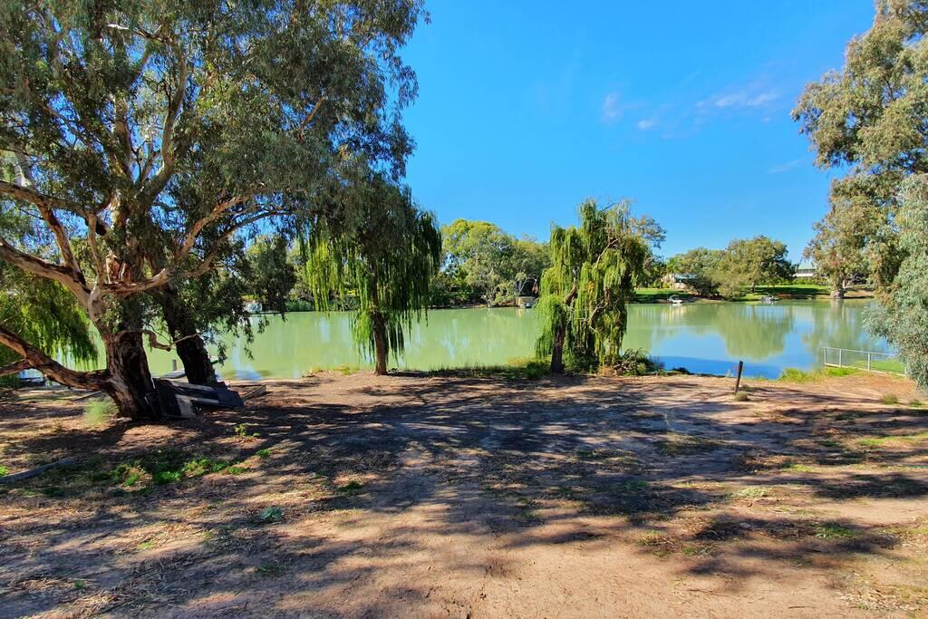 Anabranch North NSW Foster Accommodation