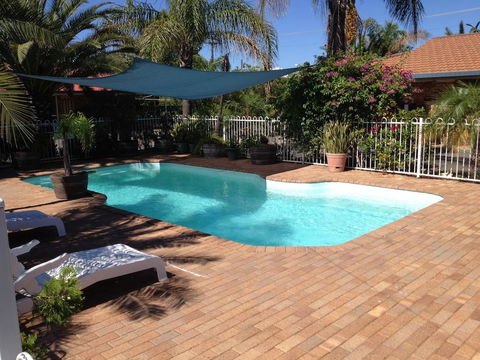 Bellview Motel - Foster Accommodation 0