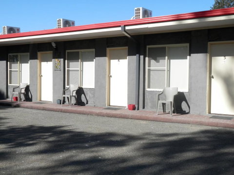 Benjamin Singleton Motel - Foster Accommodation 1