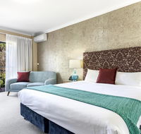 Berry Village Boutique Motel - Foster Accommodation