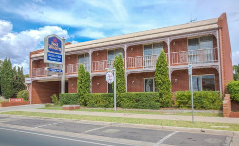 BEST WESTERN Burke And Wills Motor Inn - Foster Accommodation 2