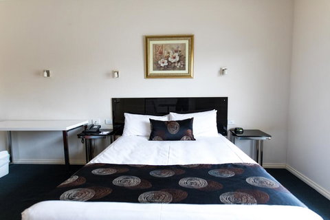 Best Western Mill Park Motor Inn - Foster Accommodation 1