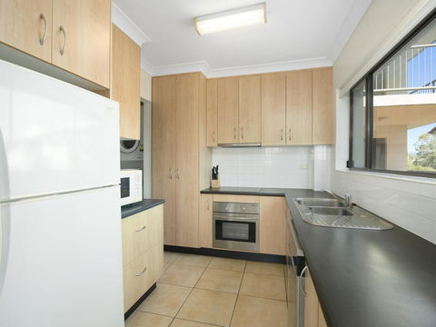 BILINGA GARDENS, UNIT 7 - Foster Accommodation 2