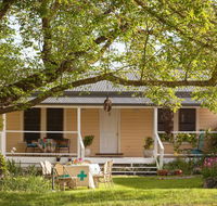 Bird House - Foster Accommodation