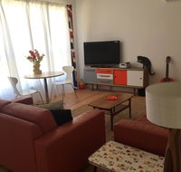 Black Cat Retreat holiday home - Foster Accommodation