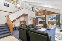 Black Dolphin Waterfront Townhouse - Bay Views