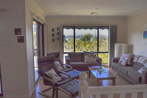 Black Duck - Foster Accommodation 2