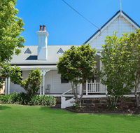 Blake House - iconic coastal homestead - Foster Accommodation