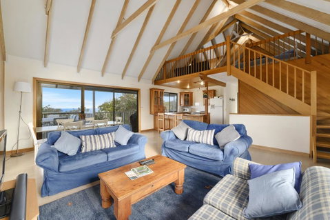 Blue Oar Beach House - Foster Accommodation 3