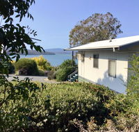 Blue Waters Holiday Cottages - Foster Accommodation