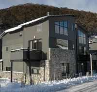 Blues Air 1 - Foster Accommodation