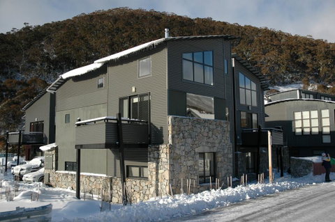 Blues Air 3 - Foster Accommodation 3