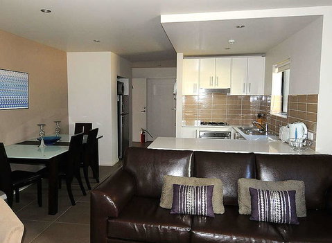 Blues Air 3A - Foster Accommodation 3