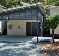 Bluewater 2 - Rainbow Shores Walk to beach private and stylish beach escape all on level - Foster Accommodation