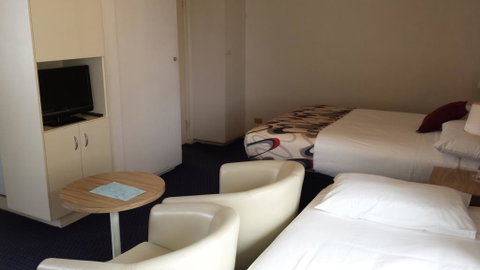 Boat Harbour Motel - Foster Accommodation 1
