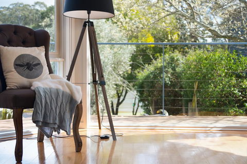 Boatshed Villa Yellow Door - Foster Accommodation 3