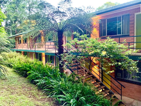 WARBURTON MOTEL - Where Mid-century Style Meets The Mountains - Foster Accommodation 3