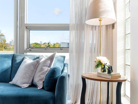 XQ Collection La Casa De Frida - Modern Studio With Balcony - Foster Accommodation 0