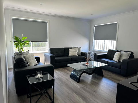 Xquisite - Foster Accommodation 1