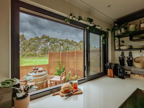 Welcome To Vineside - Foster Accommodation 0