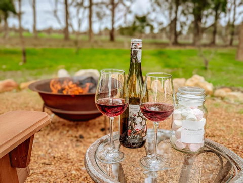 Welcome To Vineside - Foster Accommodation 2