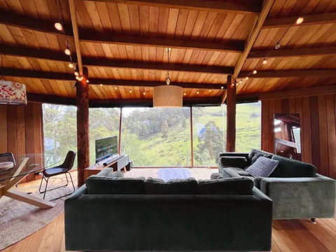 Wilderness Retreat 10mins To CBD, Bath Tub, BBQ - Foster Accommodation 3