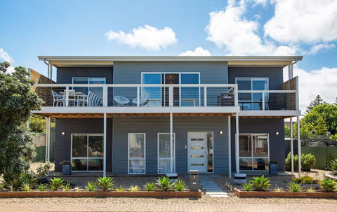 Xanadu - Aldinga Beach - C21 SouthCoast Holidays - Foster Accommodation 0