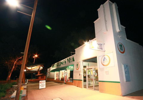 YHA Alice Springs - Foster Accommodation 0