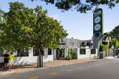 YHA Brisbane City - Foster Accommodation 1