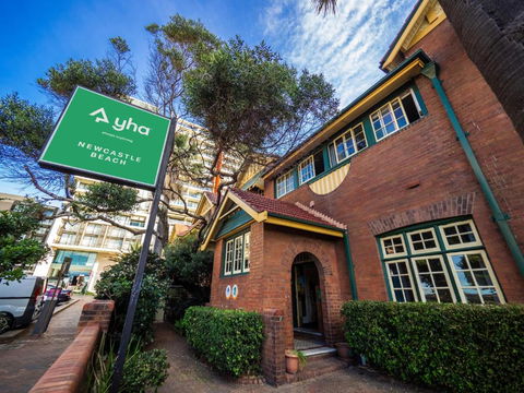 YHA Newcastle Beach - Foster Accommodation 0