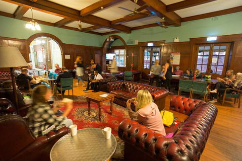 YHA Newcastle Beach - Foster Accommodation 3