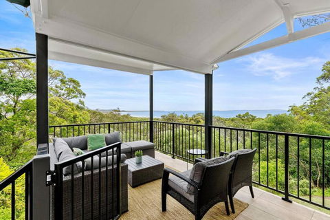 YARABIN - Luxury Home With Ocean Views - Foster Accommodation 0